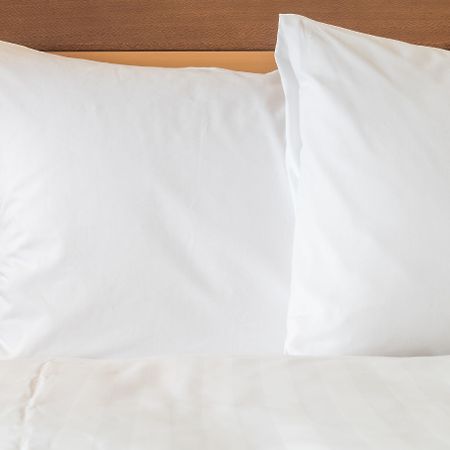 Holiday Inn Express Milford By Ihg Экстерьер фото