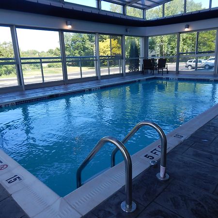 Holiday Inn Express Milford By Ihg Экстерьер фото