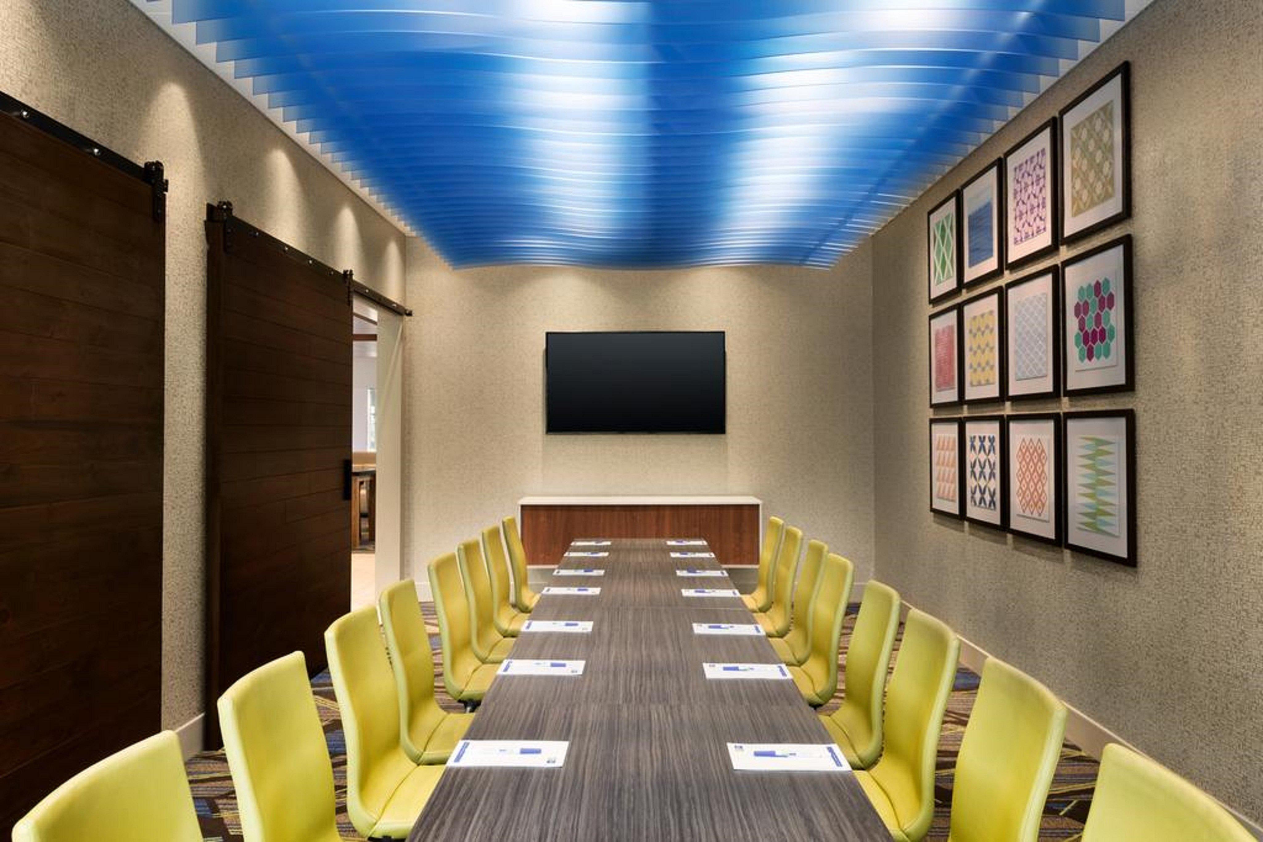 Holiday Inn Express Milford By Ihg Экстерьер фото