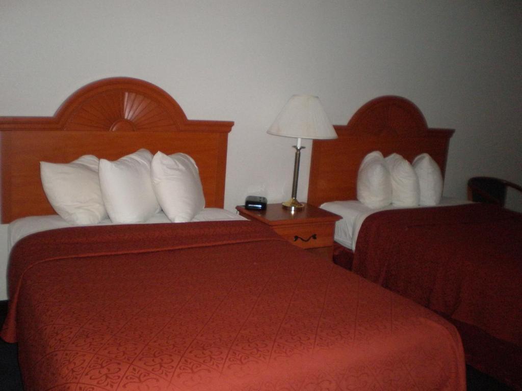 Holiday Inn Express Milford By Ihg Экстерьер фото
