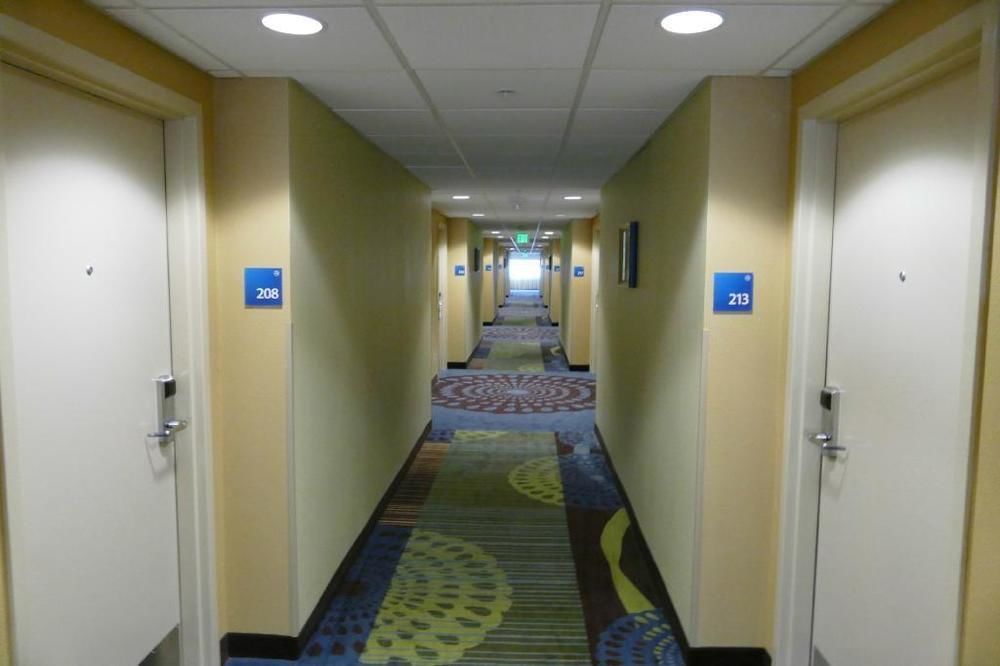 Holiday Inn Express Milford By Ihg Экстерьер фото
