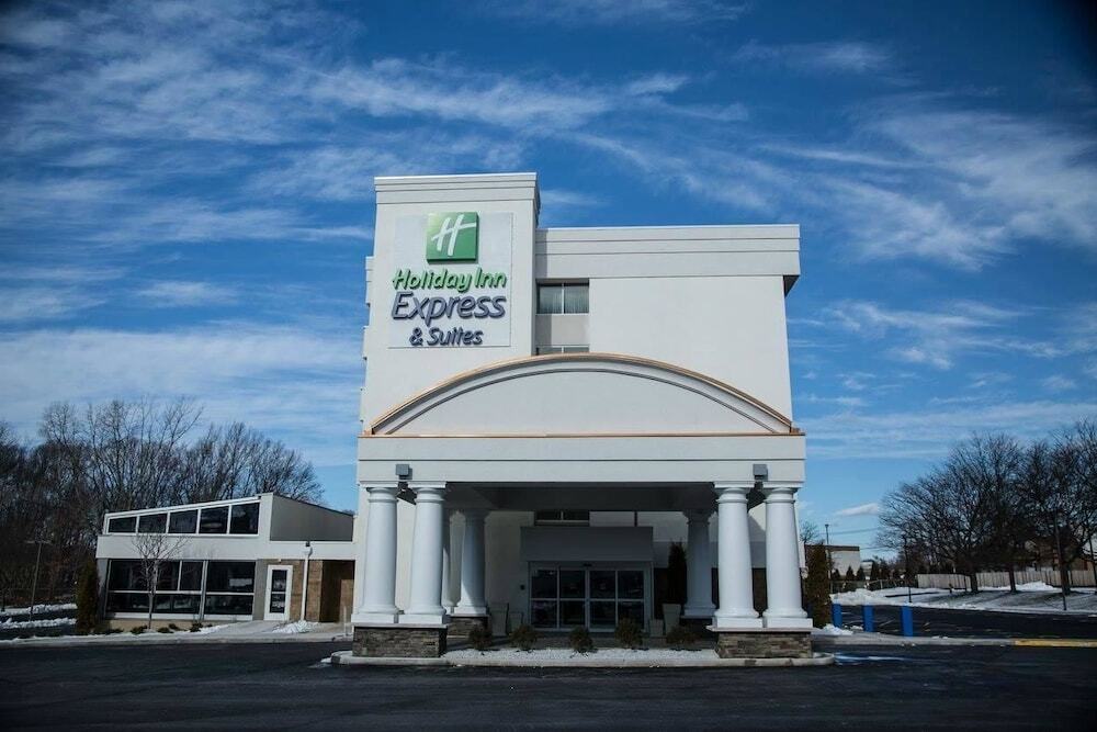 Holiday Inn Express Milford By Ihg Экстерьер фото